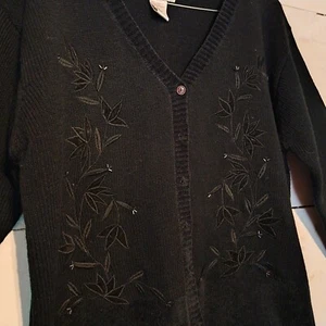Vintage Jenny Women's Size Large Black Floral Embroidered Button Front Cardigan - Picture 1 of 8