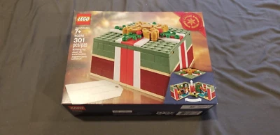 LEGO 40292 Christmas Gift Box - Limited Edition (New) - Image 1 of 2