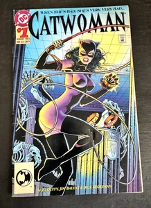 DC CATWOMAN - 1993- ISSUE 1 - Picture 1 of 5