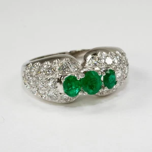 Anillo De 18 Quilates, 750 Oro Blanco, Esmeralda 1,74 Ct; Diamante 1,24 Ct. - Imagen 1 de 3