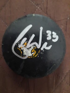 Nashville Predators Colin Wilson Signed Hockey Puck - Picture 1 of 4