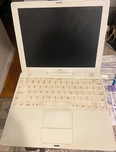 Apple IBook Laptop 2002 Model: A1005, (Monitor does not turn on) - Zdjęcie 1 z 9