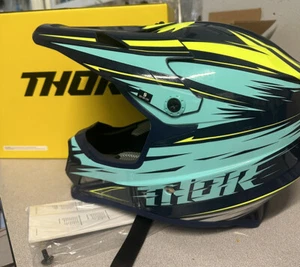 CLEARANCE!! Thor Adult Small Off Road Helmet ATV Go Kart Dirt Bike - Picture 1 of 7