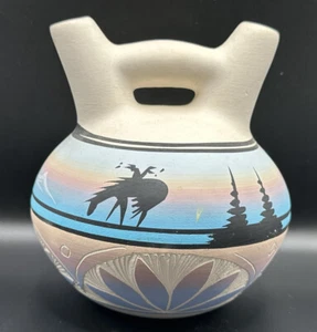 Vintage Indianer Navajo geschnitzte bemalte Keramikvase mit doppeltem Ausguss - signiert - Bild 1 von 8