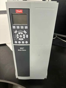 DANFOSS VLT HVAC DRIVE FC-102P1K1 1,1 kW trifásico 380-480 V VFD - Imagen 1 de 4
