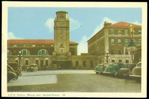 C.P.R. STATION - MOOSE JAW, SASK POSTCARD - Bild 1 von 1