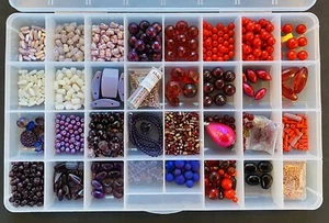 RED & PURPLE Beads -Vintage to Modern-Coral, Glass, Plastic, Seed -Tray Included - Picture 1 of 7