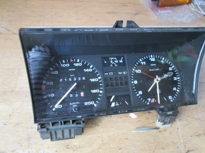 VW Passat 32 B Variant Tachoeinheit 321919033HK  Tacho VDO 975  6160332G20 - Bild 1 von 4