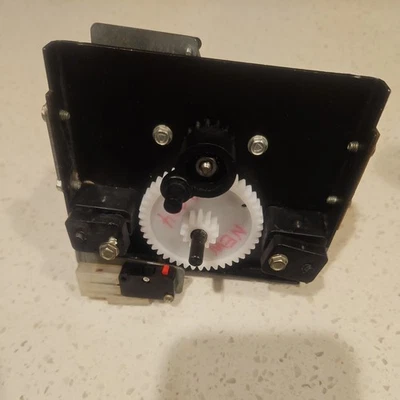 Rowe CD 100C F thru L Jukebox Title Page Motor Assembly - Image 1 of 4