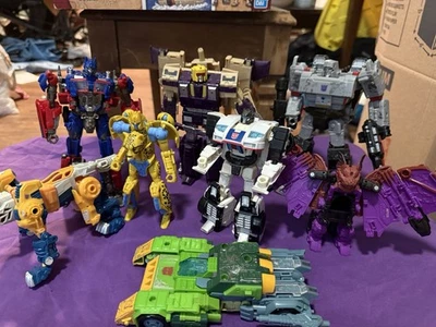 Loose Hasbro Big Transformers Toy Lot!! Decent Condition Figures!! - Image 1 of 4