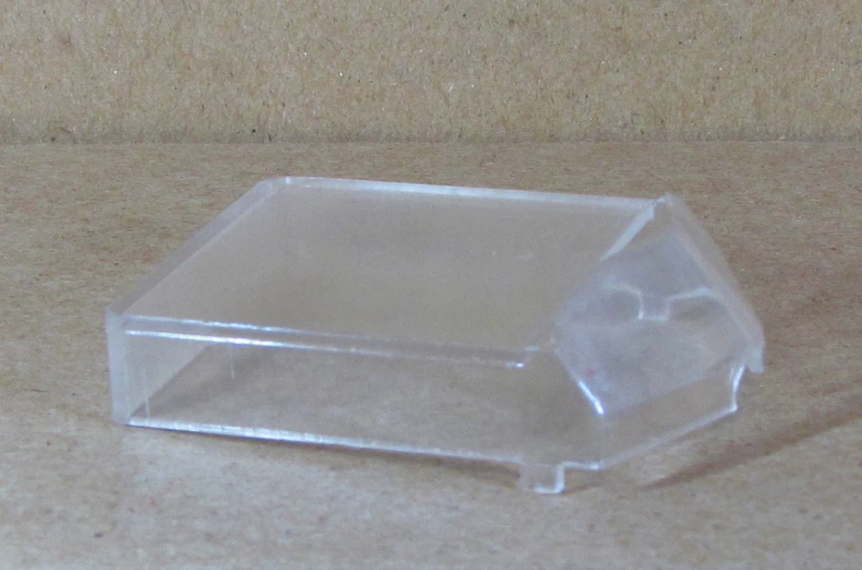 P-140-035 WINDOW INSERT FOR FAIRBANKS MORSE C-LINER HO SCALE AHM/RIVAROSSI