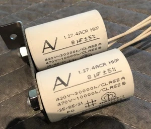 AV ARCOTRONICS 8uF 1.27.4ACR MKP capacitor #G2321 XH YH - Picture 1 of 3