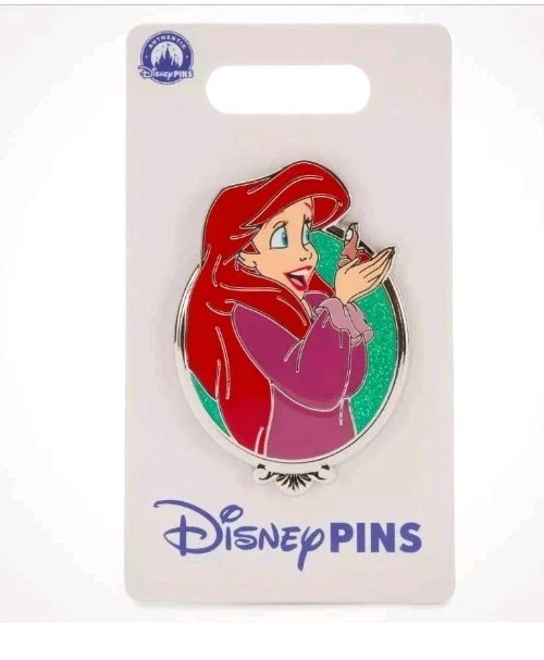 Prendedor Ariel La Sirenita 2025 retrato princesa parques Disney marco plateado Foto 1 de 4