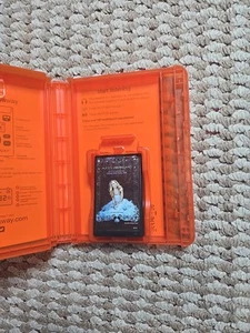 Alice in Zombieland Gena Showalter White Rabbit Playaway Audiobook Unabridged - Foto 1 di 2