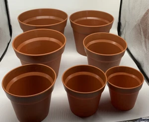7 Pack Brown Plastic Flower Pots Garden Planters w/Multiple Drain Holes & Saucer - Picture 1 of 11