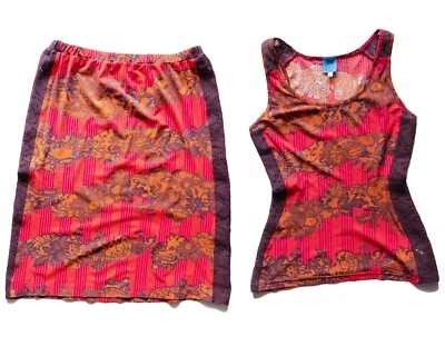 Conjunto de top y falda Co-Ord con patrón de encaje Christian Lacroix años 90 con paneles laterales de encaje Foto 1 de 4