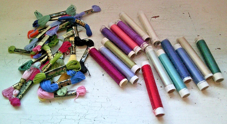 LOT OF SEWING THREAD - Image 1 of 1