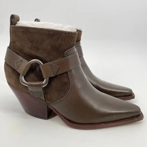 VINCE CAMUTO NWOB Nenanie Pointed Toe Leather Booties Taupe Size 6 Western Shoes - Picture 1 of 9
