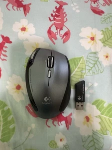 Logitech Souris Sans Fil Performance Laser Noir 1807B-202251 avec Récepteur USB - Photo 1/3