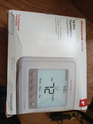 Honeywell Home T6 Pro Thermostat Programmable TH6220U2000 *NEW in Box* - Image 1 of 4