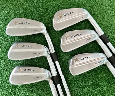 Juego de cuchillas de torneo MIURA FORJADAS Hierro 5-PW, Regular NS PRO 950GH Acero, MRH Foto 1 de 4