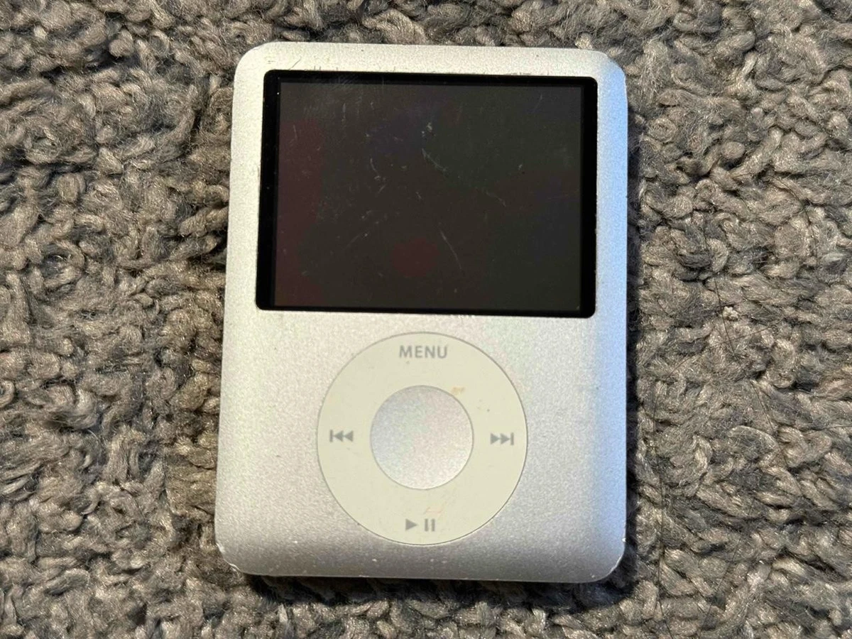 iPod A1236 4GB シルバー 4台セット [中古品] iPod A1236 4GB シルバー 4台セット [中古品]
