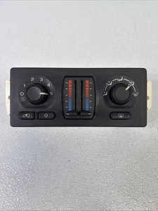 03-06 Chevy GMC Trailblazer Envoy Climate Control A/C with Rear Defrost OEM - Picture 1 of 12