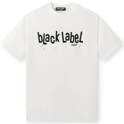 Camiseta Rawyalty Apparel Etiqueta Negra Hombres Original Script Logo en el Pecho (Blanca) Foto 1 de 2