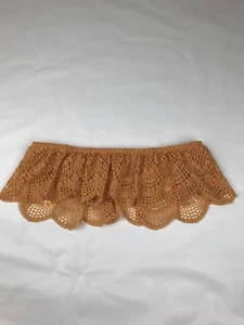 Victoria Secret Bandeau Bralette bra Crochet Lace Flounce Strapless NEW - Picture 1 of 4