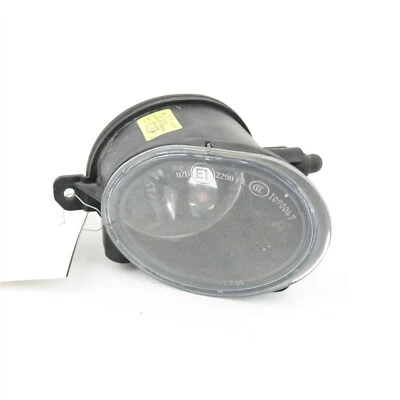 Farol de neblina de direção direita Volvo fabricante de equipamento original 3121376/30698628 compatível com S40 V50 08-11 - Imagem 1 de 3