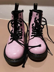 DR. DOC MARTENS Girls Pale Pink Boots 1460 J Patent Leather Youth Size 12 US - Picture 1 of 7