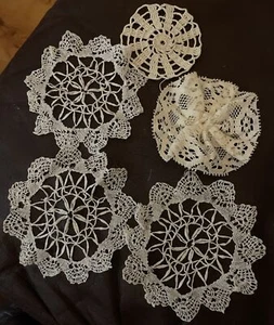 Vintage Spitzenapplikation 5 Stück 5”,4”,3” Nähen Basteln Oma Deckchen Landhaus - Bild 1 von 9