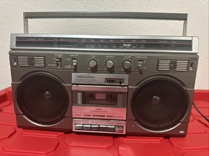 Vintage Realistic SCR-15 AM/FM Ghettoblaster Stereo Kassetten Abspielgerät #14-785 funktioniert - Bild 1 von 7