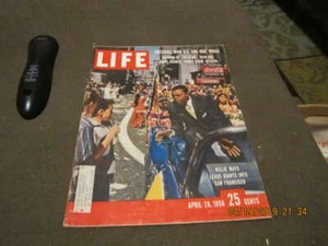 4/28 1958 Life Magazine Willie Mays San Franicsco Giants bxlg4 - Picture 1 of 1
