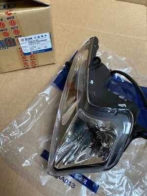 NEW Genuine SYM GTS125 EVO EFi Left Hand Indicator & Fog Light 33450-HTA-000 - Image 1 of 4