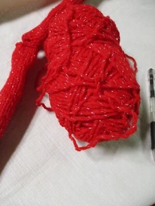 Hilo rojo con hilo metálico plateado - 3 oz - Imagen 1 de 3