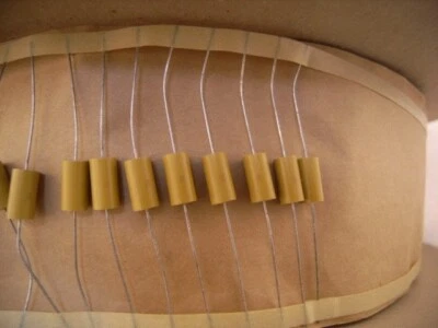 (cantidad 5) Condensador cerámico multicapa 0.47uf 50v X7R MA505C474KAA AVX Corp Foto 1 de 2