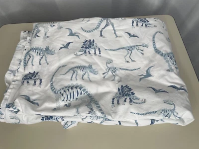 Sábana plana Pottery Barn Kids 100 % algodón dinosaurio esqueletos DOBLE azul blanco PBK Foto 1 de 4