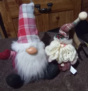 2 pcs Christmas Gnomes Faceless, 9 To 9.5" Tall. Red - Picture 1 of 4