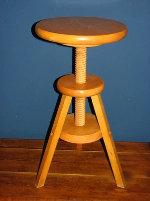Älterer Drehhocker Holz Hocker Schemel  Arbeitshocker Werkstatthocker - Bild 1 von 4