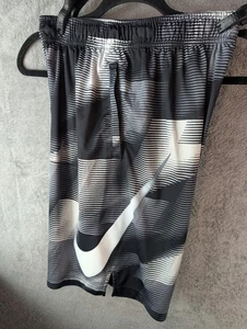 Nike Dri-Fit Jungen Sporthose Streifen schwarz Gr. XL - Bild 1 von 10