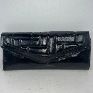 Pochette HOBO nuova in vernice nera con cinturino a mano geometrica 11x5,5" - Foto 1 di 17