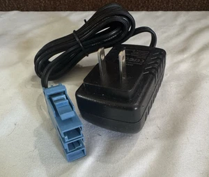 12V AC Adapter Battery Charger Model SFN120100CH NEW - Picture 1 of 2