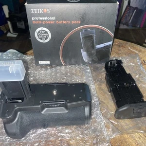Zeikos ZE-CBG7D Multi Power Battery Pack for Canon EOS XS/XSi - Picture 1 of 2