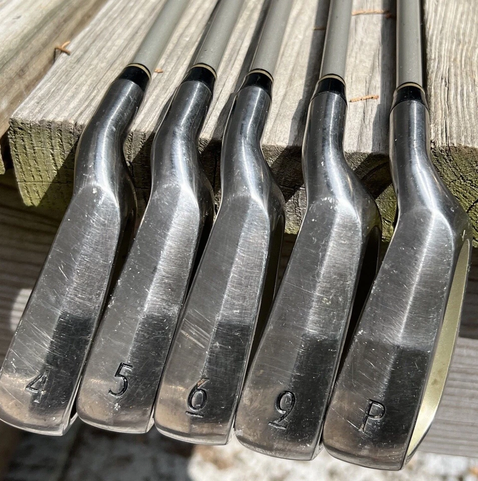 Top Flite XL2000 Titan-Stl Irons 4,5,6,9,P High Modulus Graphite-Light Weight-RH - Image 1 of 4