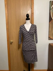 White House Black Market Size 2 w/Geometric Print 3/4 Sleeve Faux Wrap Dress - Bild 1 von 4