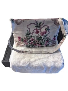 Vintage 1960’s Bold Floral Tapestry Margaret Smith Purse Excellent Condition - Picture 1 of 8