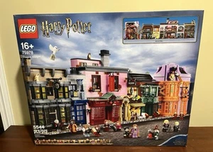 LEGO Harry Potter: Diagon Alley (75978) New & Sealed ** FREE SHIPPING ** - Picture 1 of 2