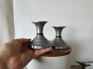 Paar Zinn Kerzenständer von Wilton Of Columbia PA, USA Kolonialstil Vintage - Bild 1 von 10