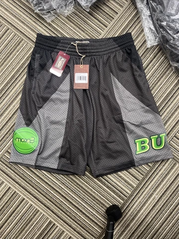 NEW MITCHELL AND NESS HWC x MODA3 MILWAUKEE BUCKS SHORT LARGE MSRP $130 Cover